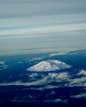SNOW CAPPED MT ST HELENS