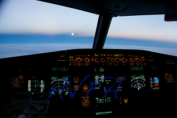COCKPIT MOON