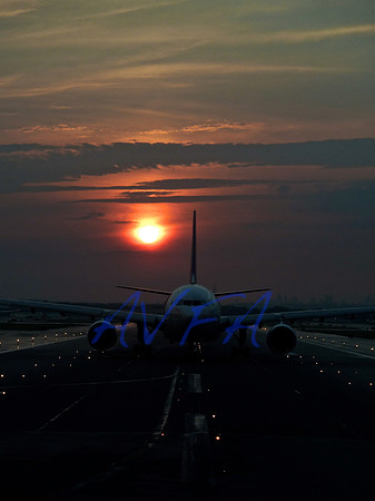 HOT RED SUNSET 777 FACE OFF