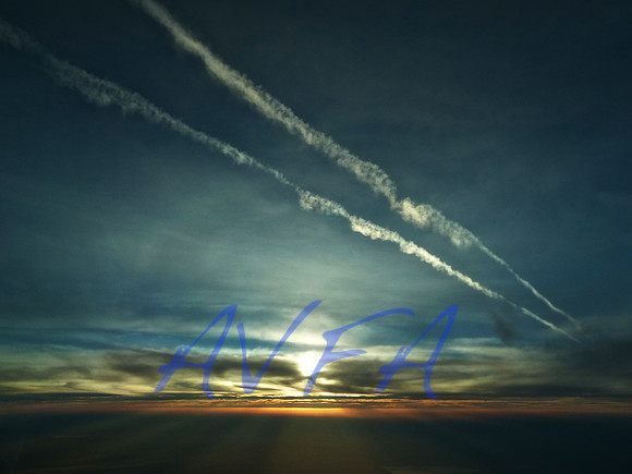 SUNDOG CONTRAILS